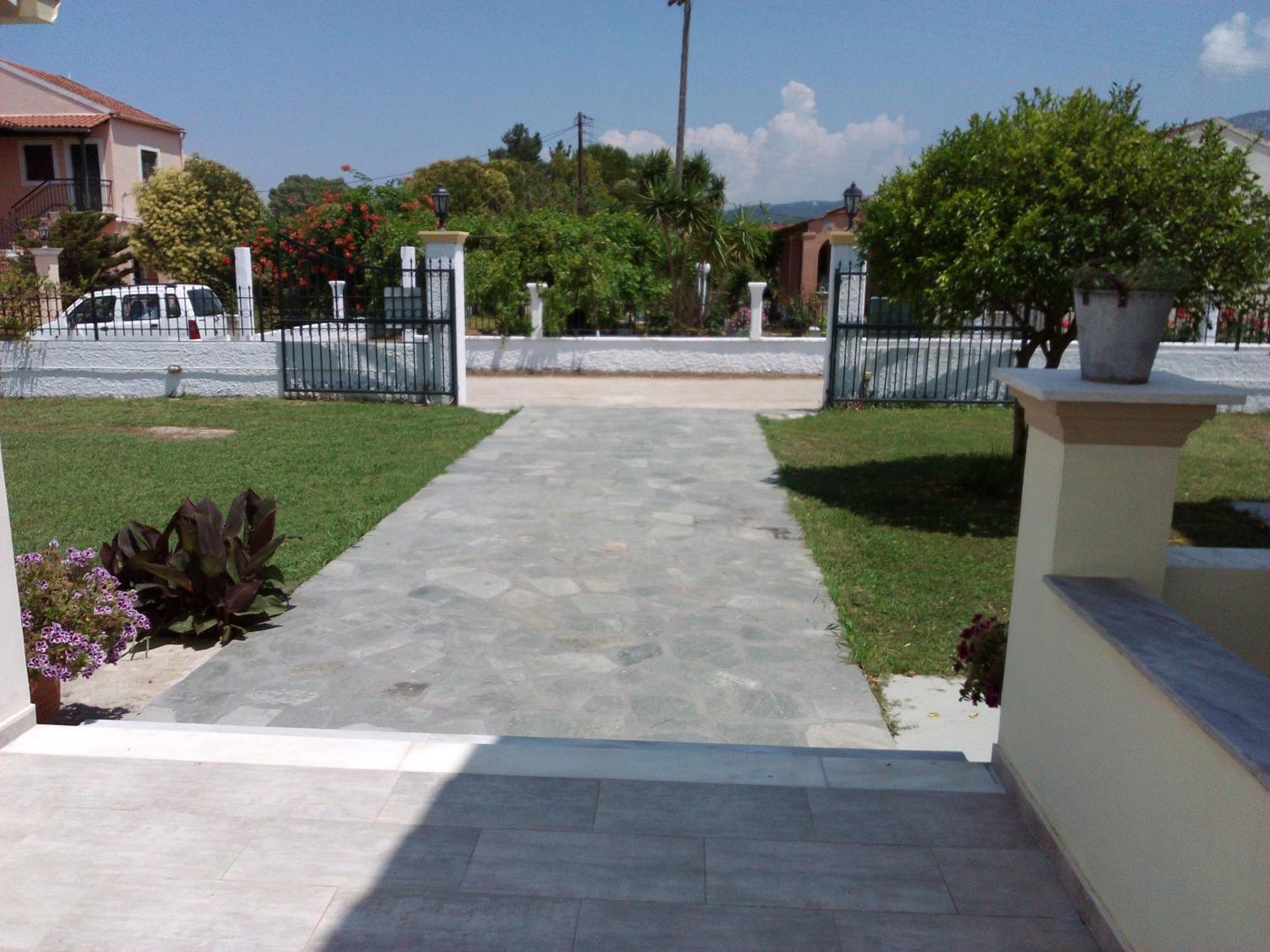 Ammos Apartment Roda  Bagian luar foto