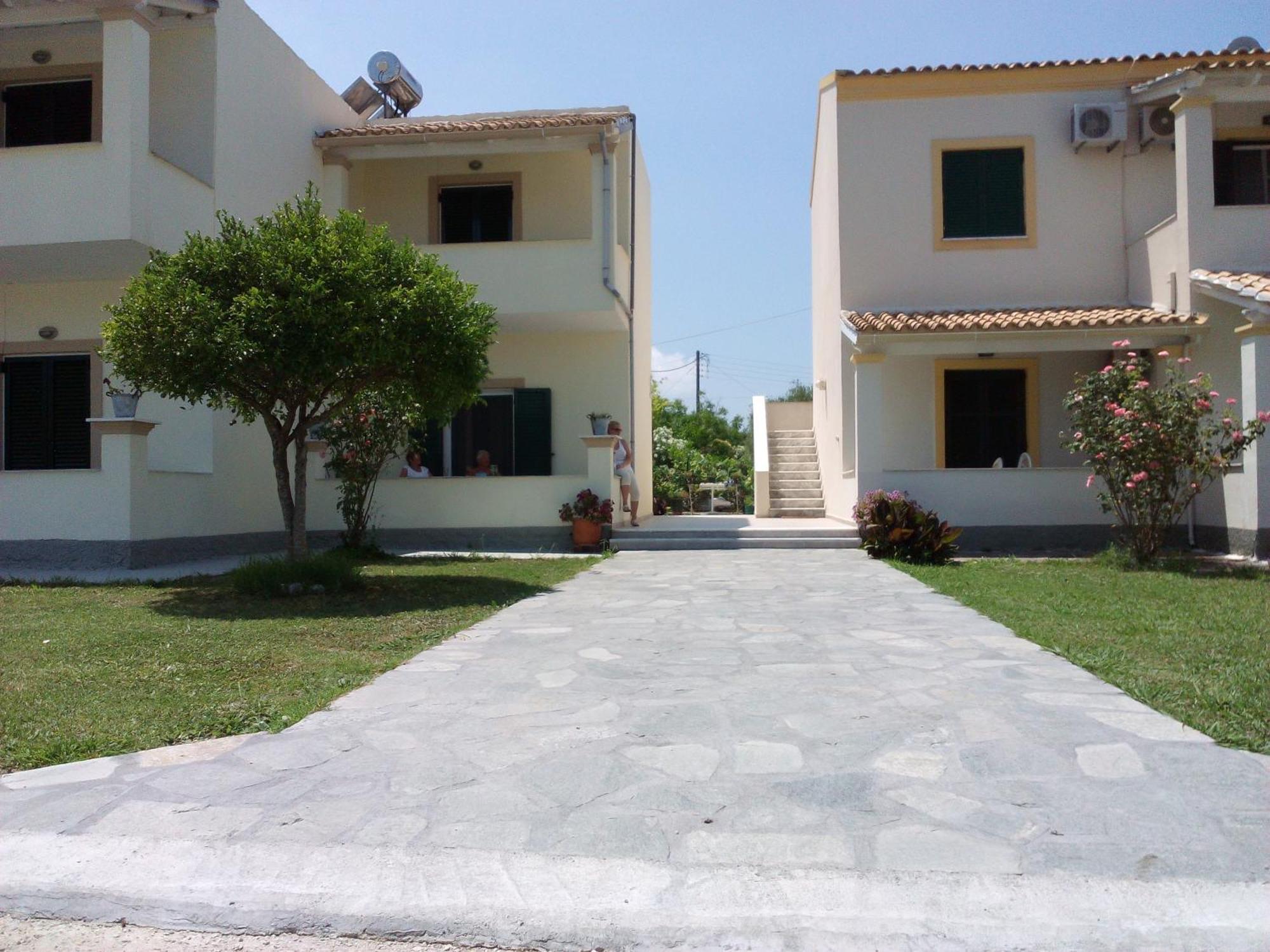 Ammos Apartment Roda  Bagian luar foto