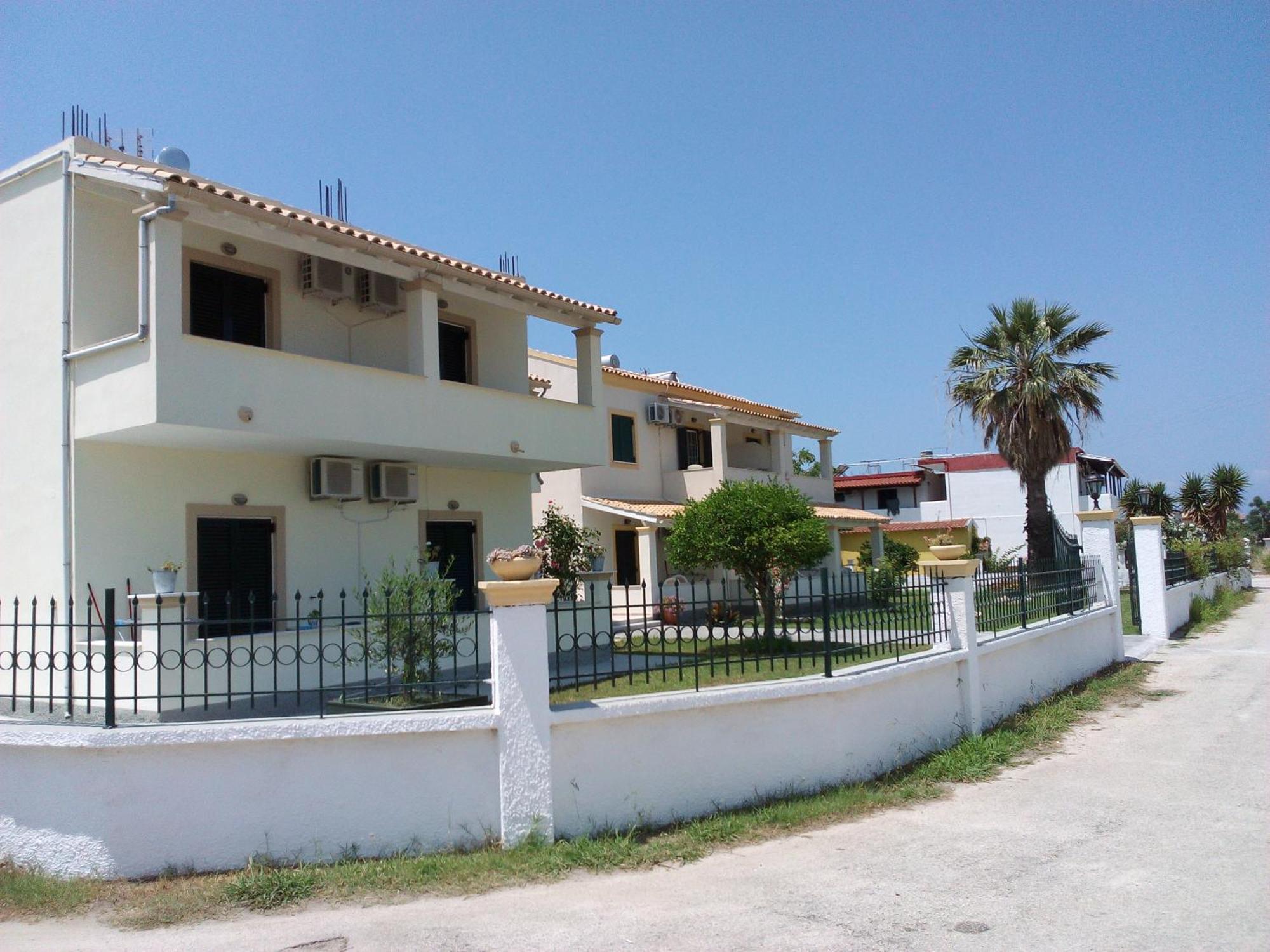 Ammos Apartment Roda  Bagian luar foto